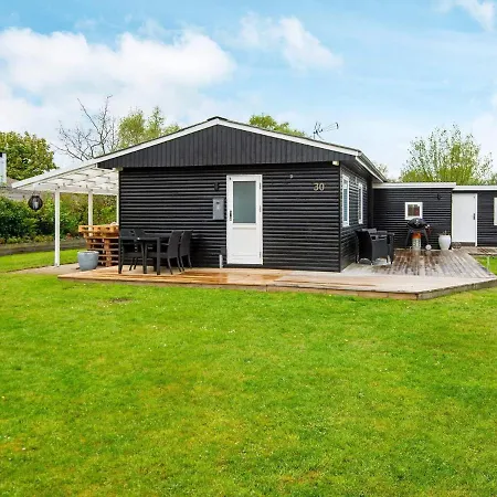 8 Person Holiday In *