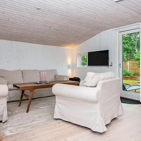 8 Person Holiday In * Glesborg