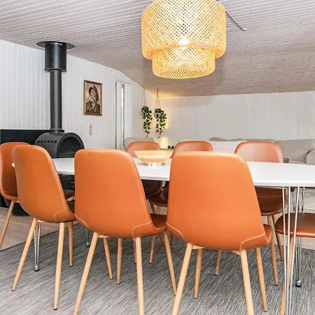 8 Person Holiday In